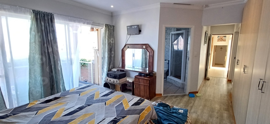 3 Bedroom Property for Sale in Dana Bay Western Cape